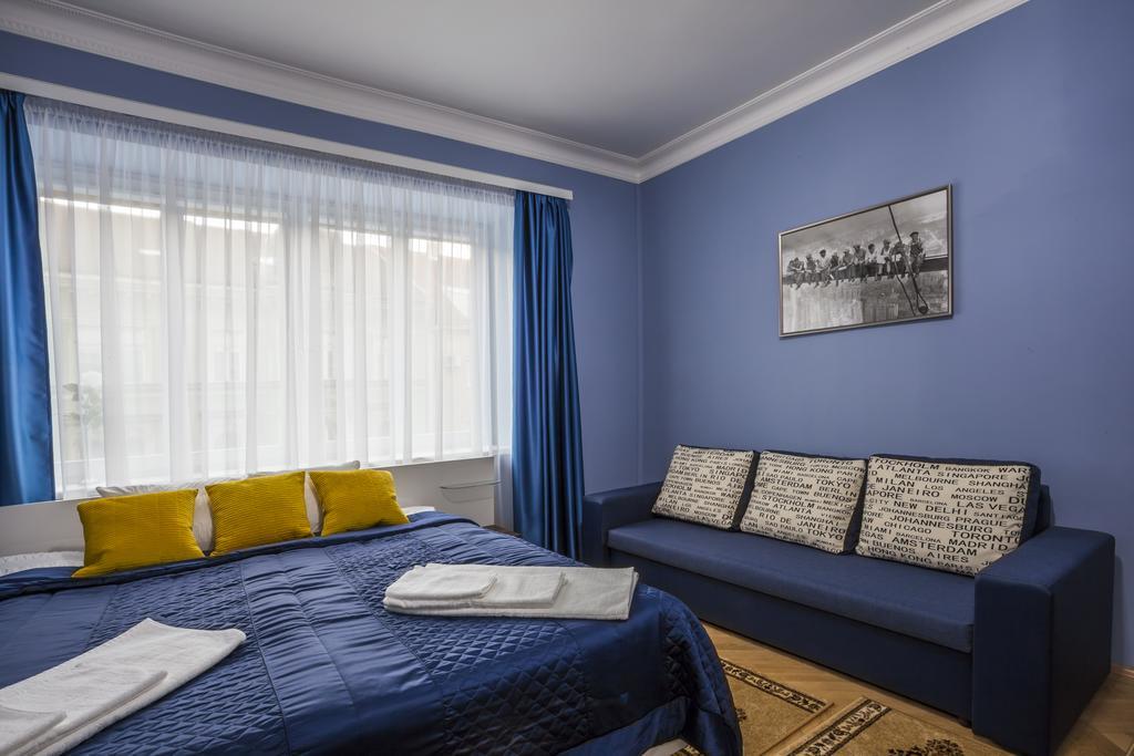Luxury Air-Conditioned Rooms In Old Town Bratislava Exterior photo