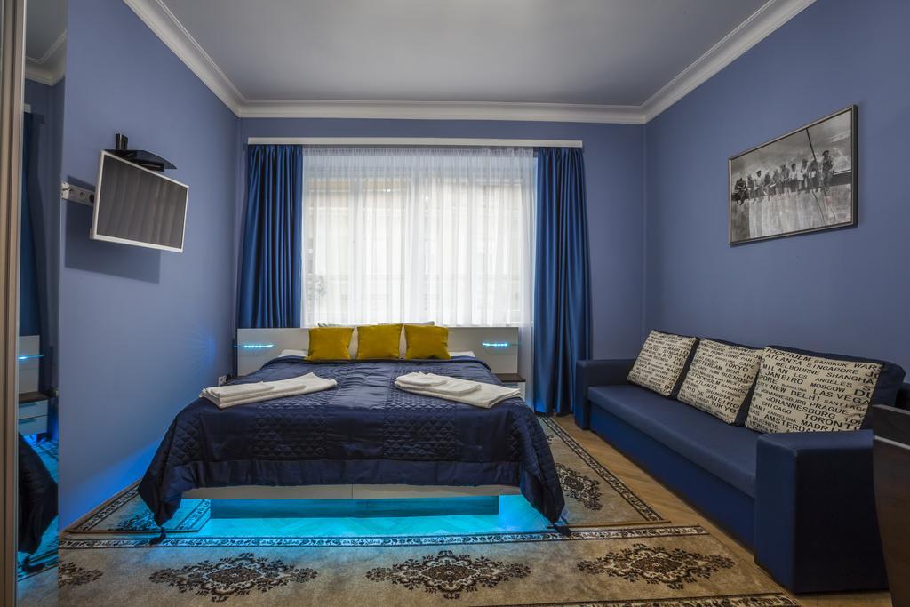 Luxury Air-Conditioned Rooms In Old Town Bratislava Exterior photo